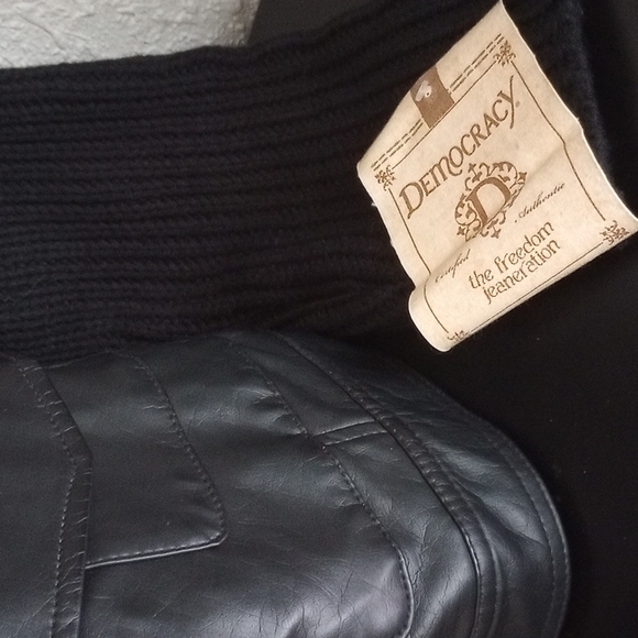 Jacket - Picture 3 of 4